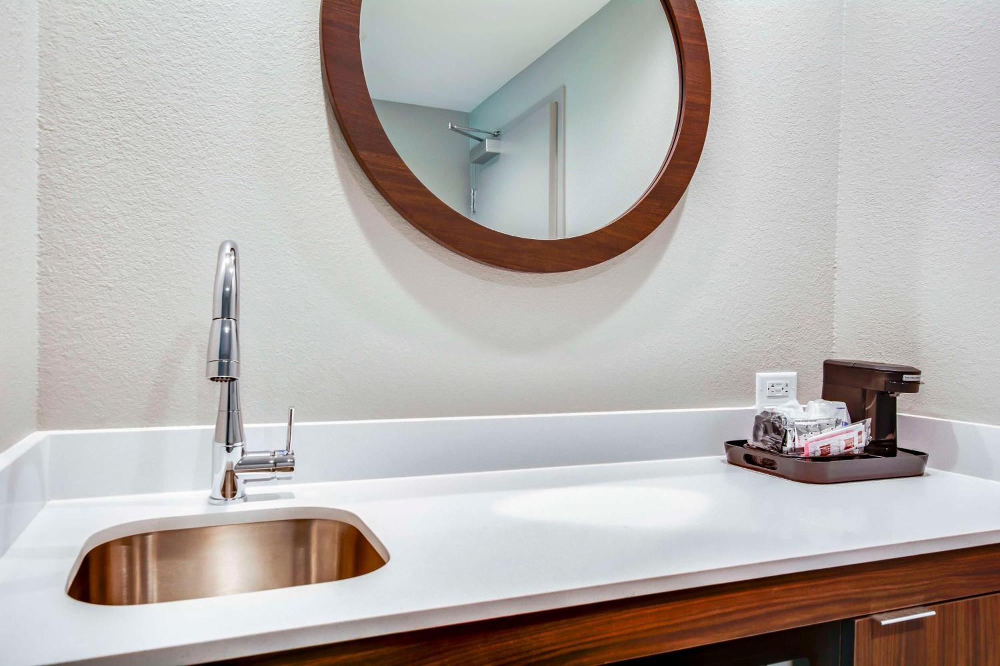 Hampton Inn & Suites By Hilton Louisville East Oxmoor Eksteriør bilde