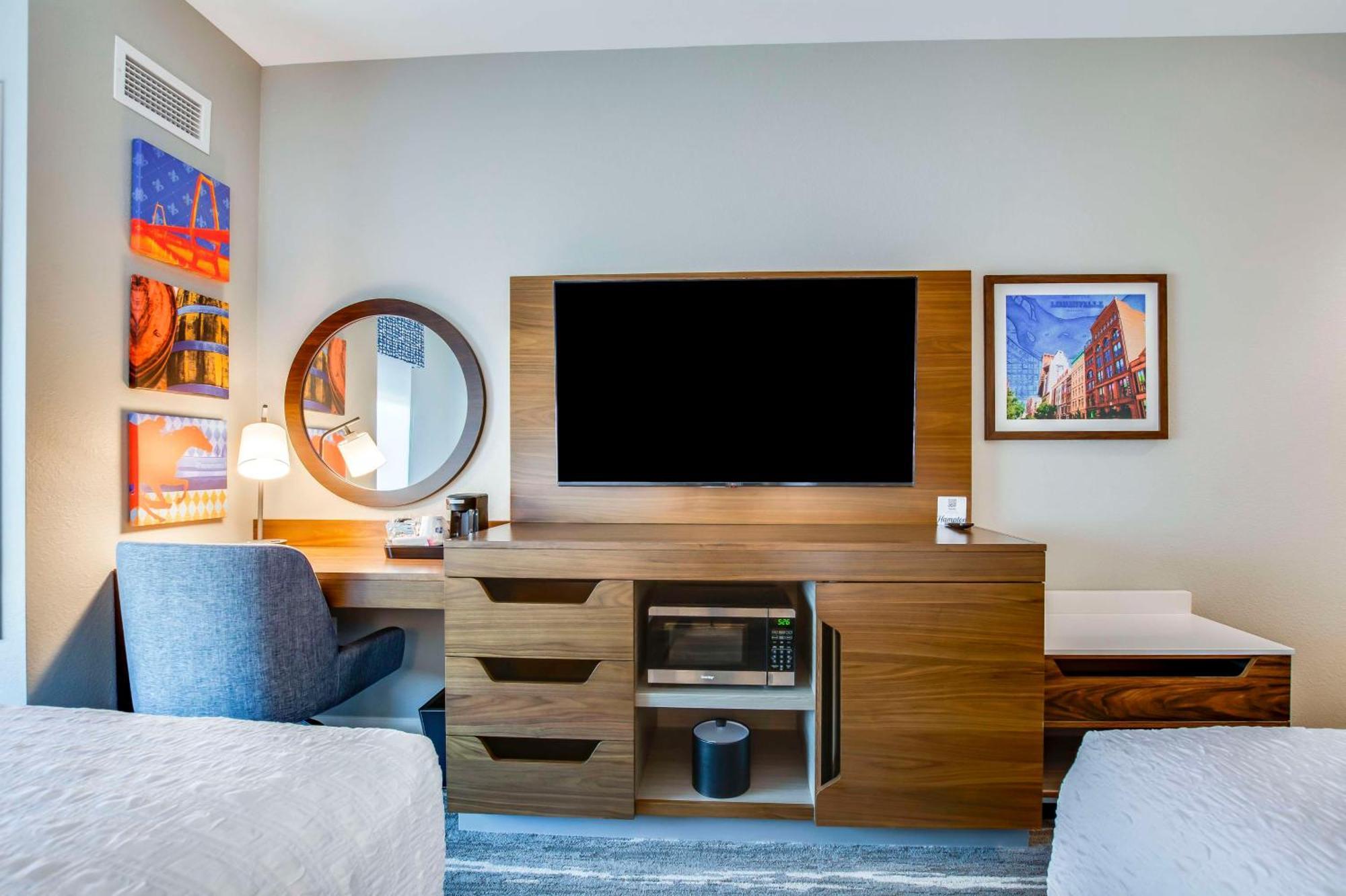 Hampton Inn & Suites By Hilton Louisville East Oxmoor Eksteriør bilde
